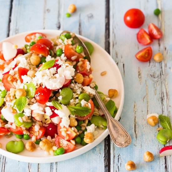 Broad bean salad with feta