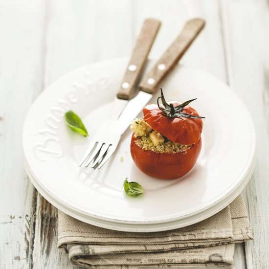 Stuffed tomatoes with tofu