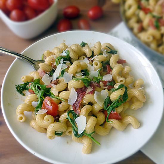 Bacon Lettuce and Tomato Pasta