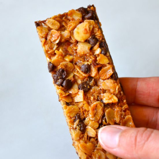 Homemade Chocolate Chip Granola Bar