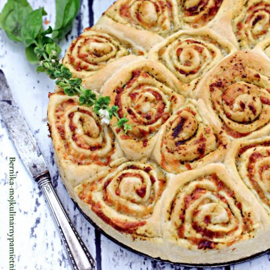 Rolls with Pesto