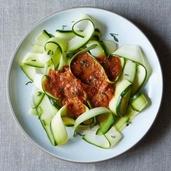 Zucchini pasta with marinara sauce