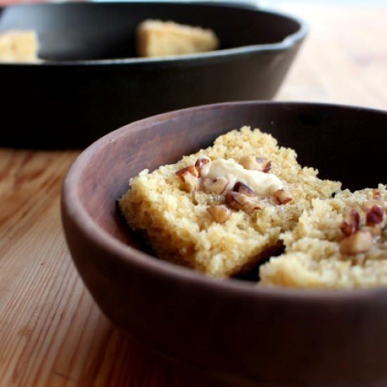 Cornbread with Whipped Maple Butter