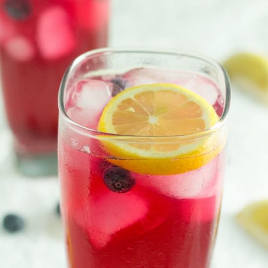 Refreshing Blueberry Lemonade