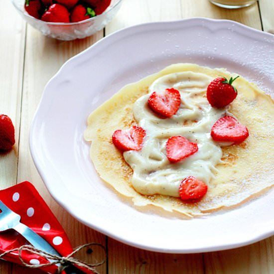 Crêpes With Vanilla Cream