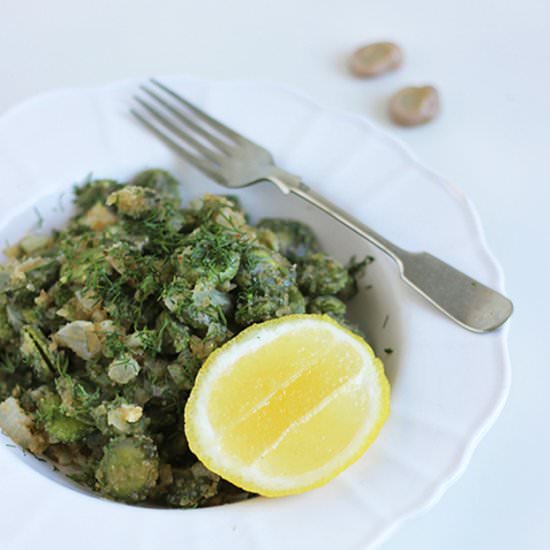 Fava beans with pangrattato
