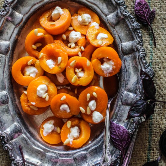 Sauteed Apricots with Honey