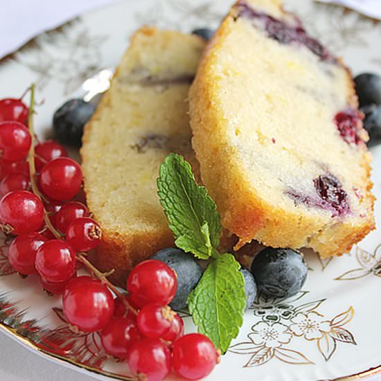Lemon Blueberry Buttermilk Cake