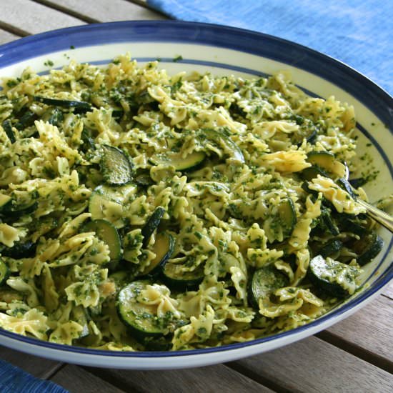 Parsley-Walnut Pesto Pasta