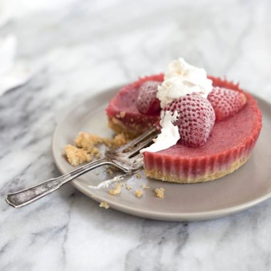 Vegan Strawberry Shortcake Pie
