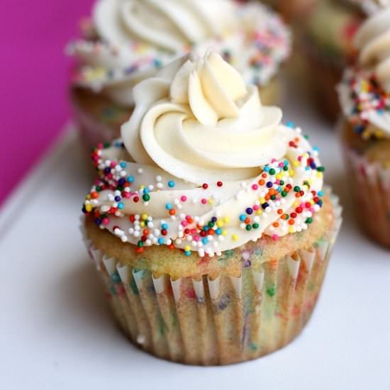 Homemade Funfetti Cupcakes