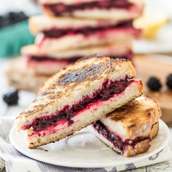 Blackberry & Ricotta Sandwiches