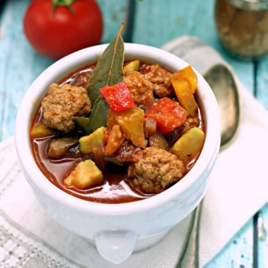 Paprikash with meatballs