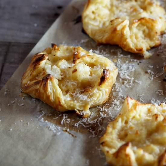 Cauliflower cheese pastries