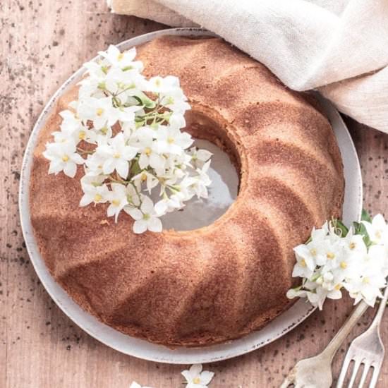 Peach bundt cake