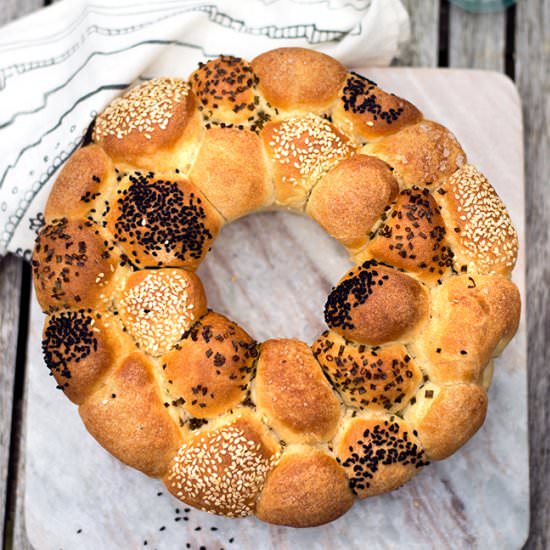 Tear and Share Bread