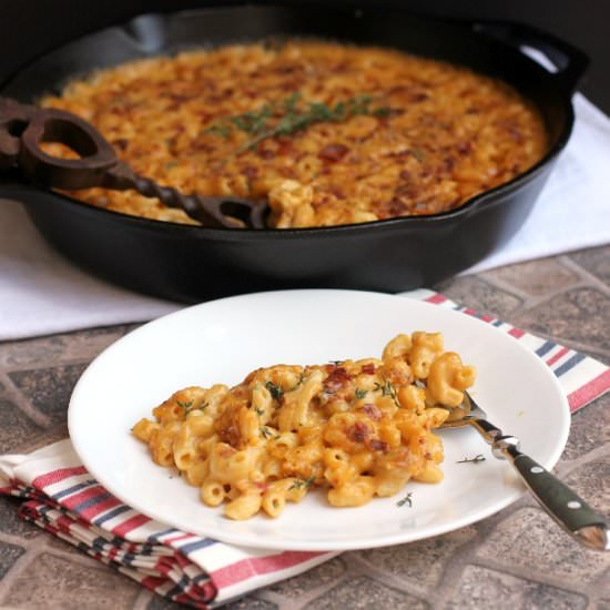 Garlic Bacon Beer Macaroni & Cheese