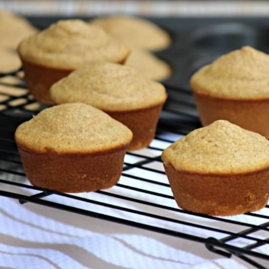 Old-Fashion Honey Graham Muffins
