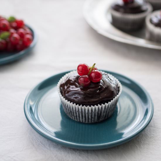 Red Currant Chocolate Cupcakes