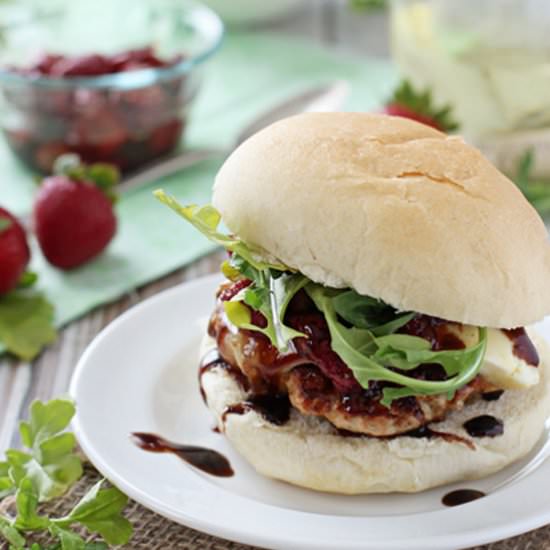 Turkey burgers w/brie & strawberry