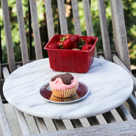 Strawberry Buttercream Cupcakes