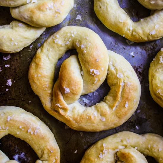 One Hour Vegan Soft Pretzels