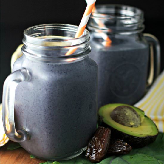 Kale Avo-Berry Smoothie