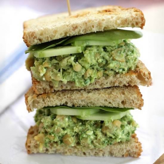 Smashed Chickpea Avocado Sandwich