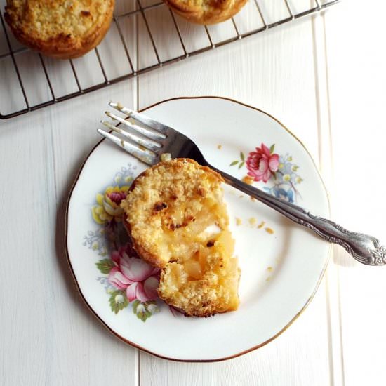 Apple Crumble and Custard Pies
