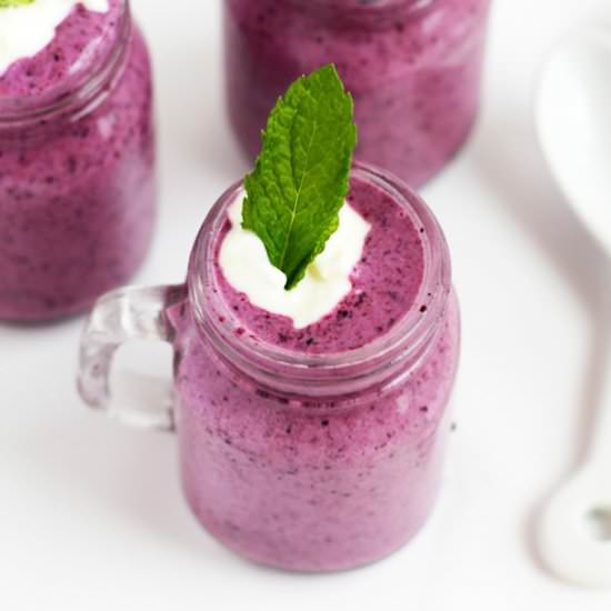 3-Ingredient Blueberry Mint Fro Yo