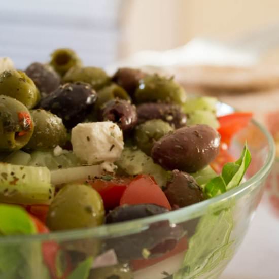Greek Salad, Hummus and Pitta