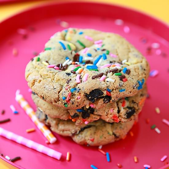 {RECIPE} BIRTHDAY CAKE OREO CHIP COokies