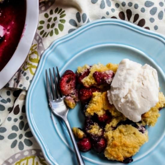 Vegan and Gluten Free Berry Cobbler