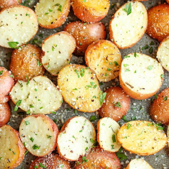 Garlic Parmesan Roasted Potatoes