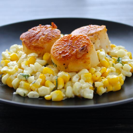 Seared Scallops with Creamy Corn