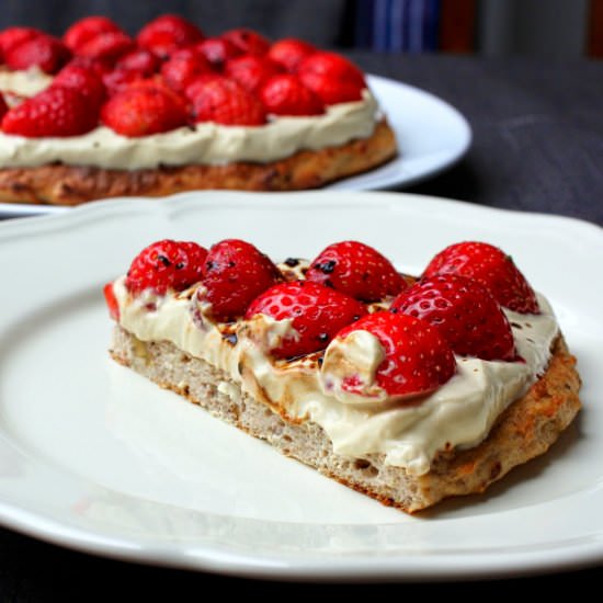 Lowcarb Strawberry Liquorice Pie