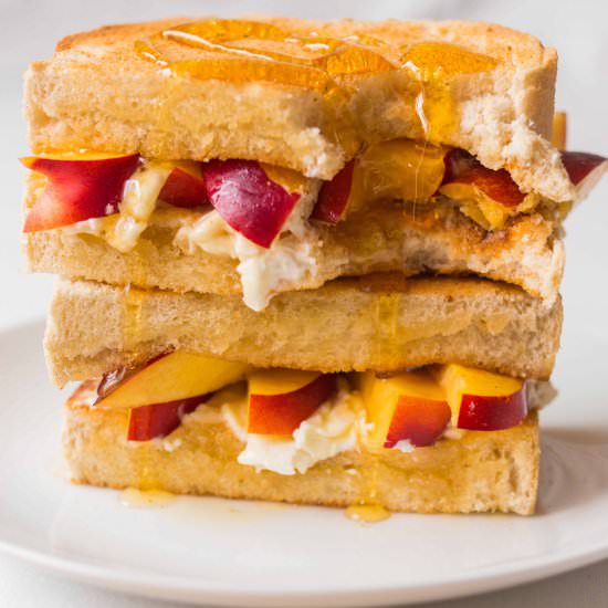 CreamCheese Nectarine Honey Toastie