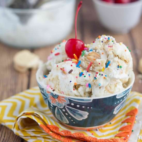 Golden Oreo Cheesecake Ice Cream