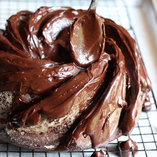 Chocolate Cake with Red Wine Glaze