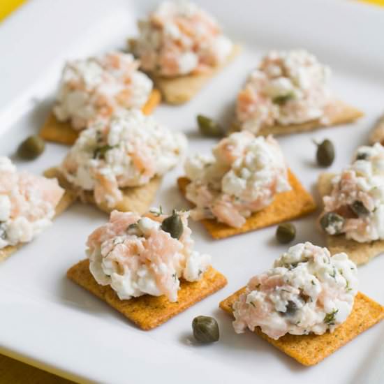Smoked Salmon Cottage Cheese Bites