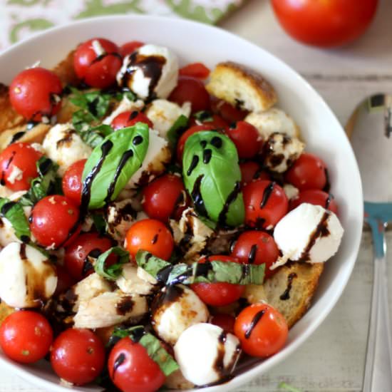 Caprese Chicken Panzanella Salad