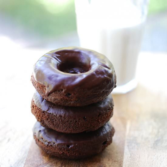 Paleo Chocolate Donuts