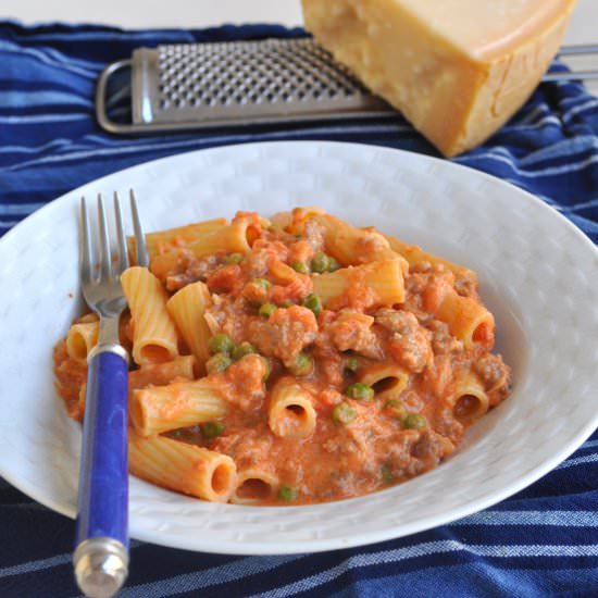 Creamy Rigatoni with Sausage, Peas