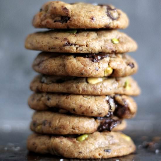 Pistachio Chocolate Chunk Cookies