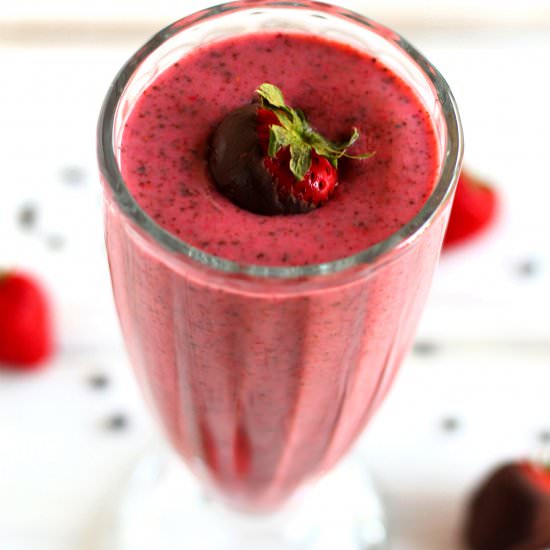 Chocolate-Covered Berry Smoothie