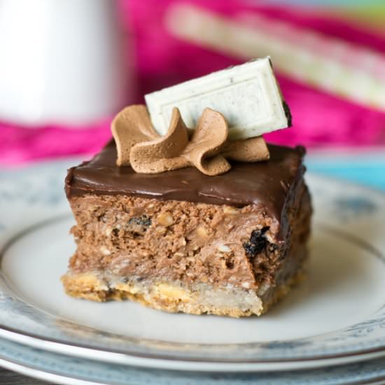 Cookies ‘n Cream Cheesecake Bars