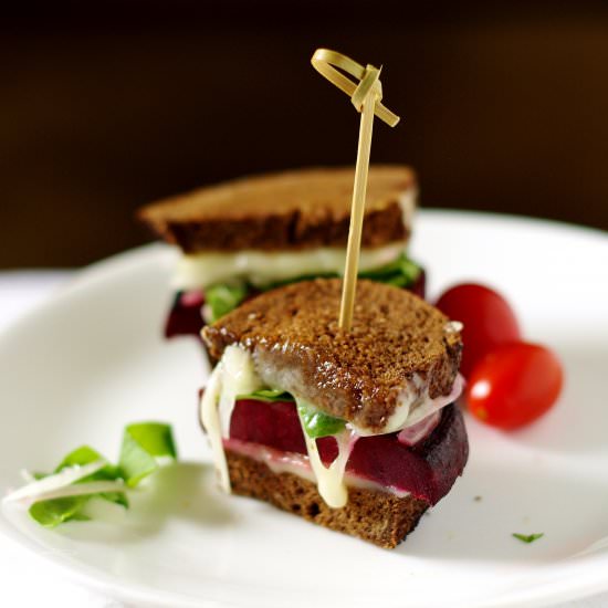 Roasted Beet Sandwich