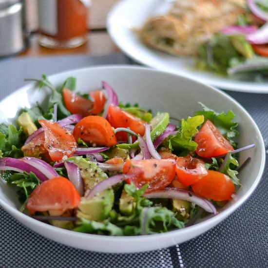Kale Salad with Tomatoes & Avocado