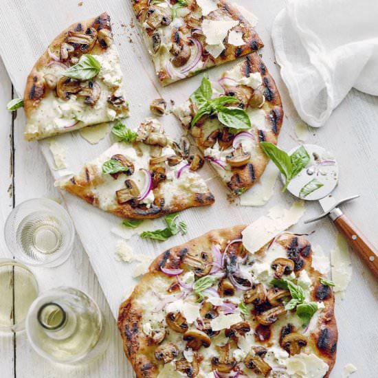 Grilled White Pizza