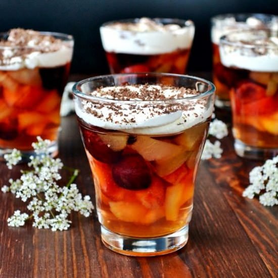 Jelly with Fruit and Whipped Cream